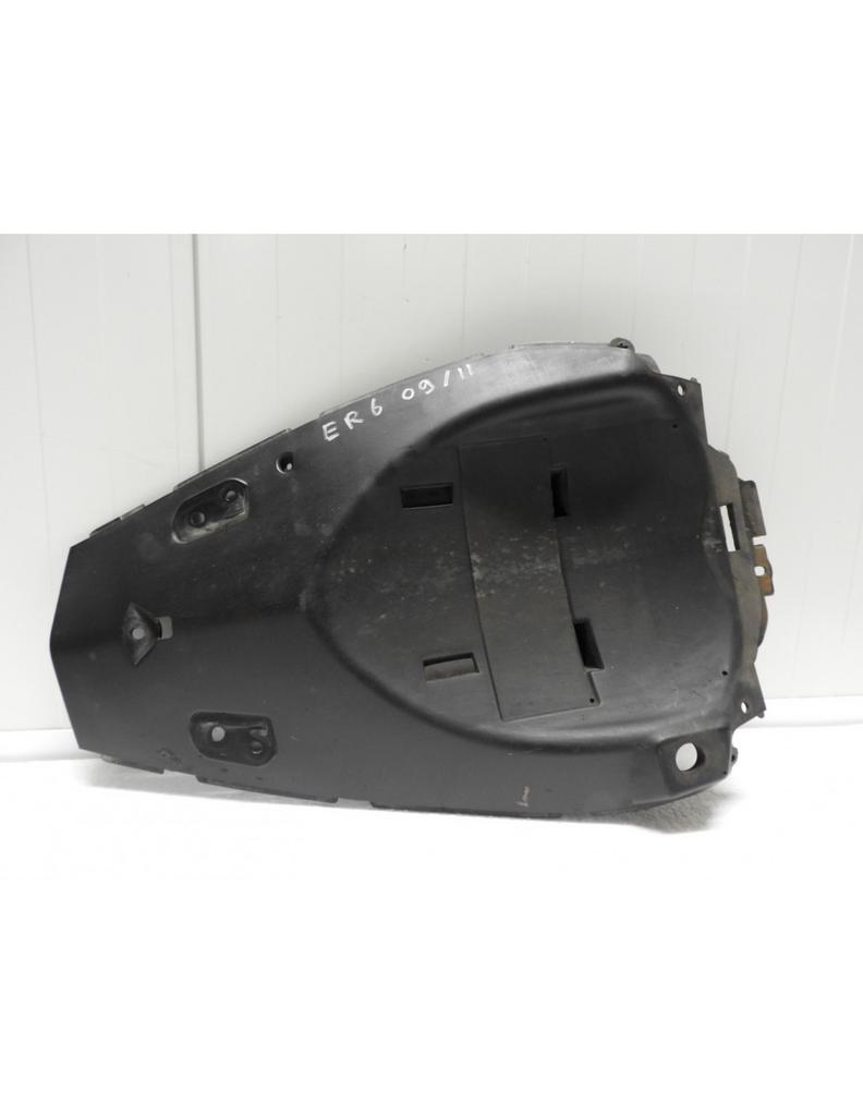 ER6N 2009 - 2011 Kawasaki Batterijbak D1-43219