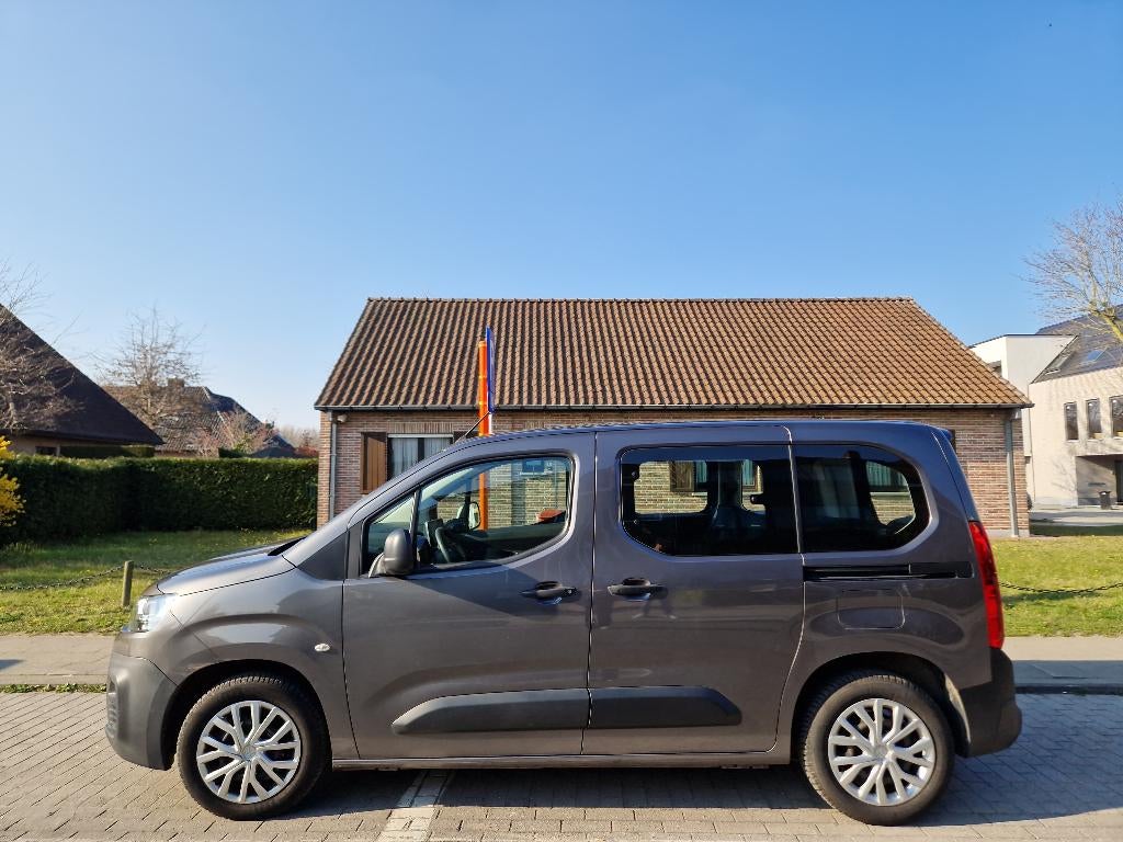 Citroën Berlingo M 1.2 PureTech Live - trekhaak, Auto's, Voorwielaandrijving, 4 zetels, Berlingo, 5 deurs