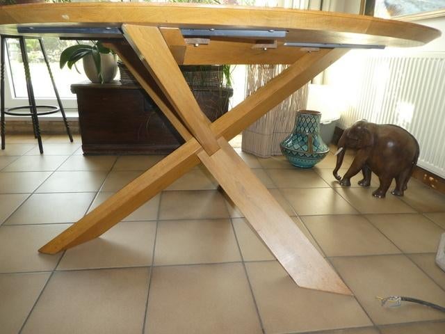 Table à manger ronde en chêne massif., Enlèvement, Comme neuf, Rond, Chêne