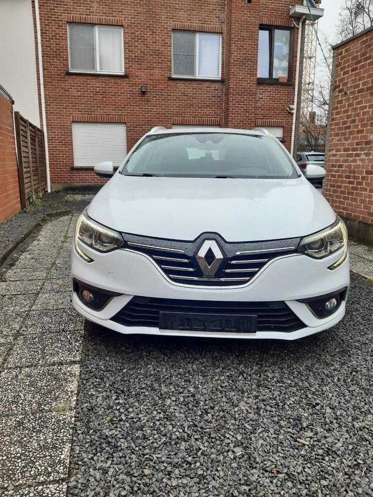 Renault megane 1.3 benzine b-jaar 2019 Euro6d Nieuwe staat, Auto's, Renault, Particulier, Mégane, Benzine, Euro 6, Break, Handgeschakeld