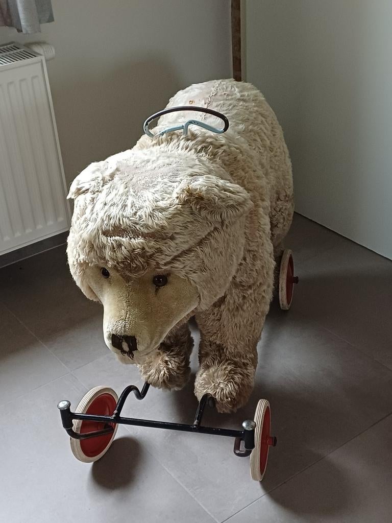 Ours Steiff XXL ancien sur roues (pivotantes) des années 50, Antiquités & Art, Antiquités | Jouets, Enlèvement