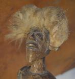 Oude gesneden houten standbeeld Hunter Warrior Afrikaanse ku, Antiek en Kunst, Ophalen of Verzenden