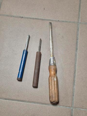 Lot d’anciens outils vintage – atelier / mécanique / bricola beschikbaar voor biedingen