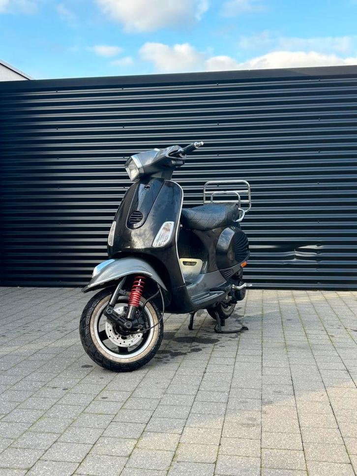 Vespa lx 50, Fietsen en Brommers, Scooters | Vespa, Zo goed als nieuw, Vespa LX, Ophalen of Verzenden