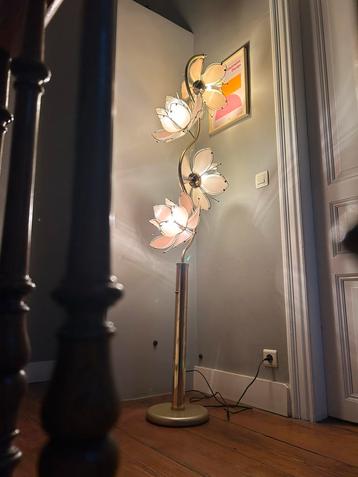 Hollywood Regency Vloerlamp met Lotusbloemen, Utilisé, Hollywood Regency, Métal, 150 à 200 cm