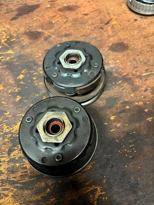 Malossi Delta Clutch 107 mm MBK Booste Yamaha Aerox, Fietsen en Brommers, Brommeronderdelen | Algemeen, Ophalen