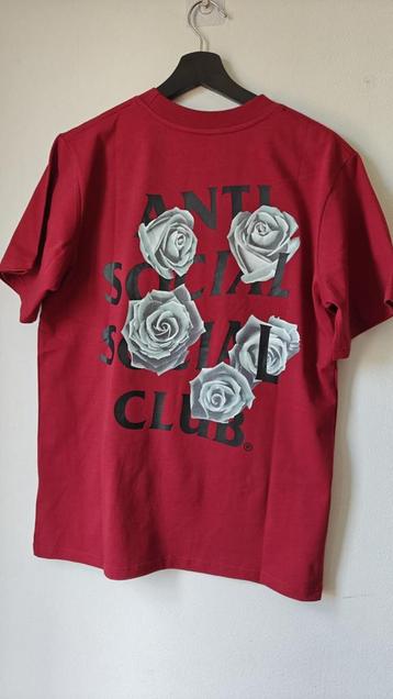 Anti Social Club Tshirt beschikbaar voor biedingen