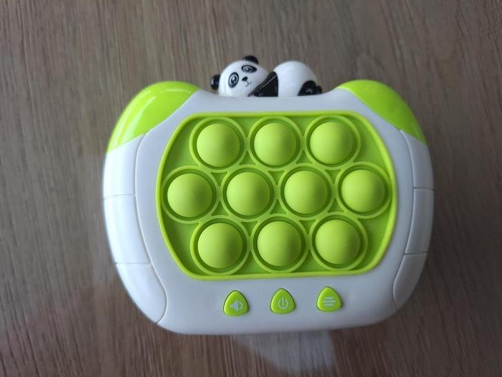 V3 Quick Push – Pop It Spel met licht & geluid, Kinderen en Baby's, Speelgoed | Educatief en Creatief, Zo goed als nieuw, Met licht