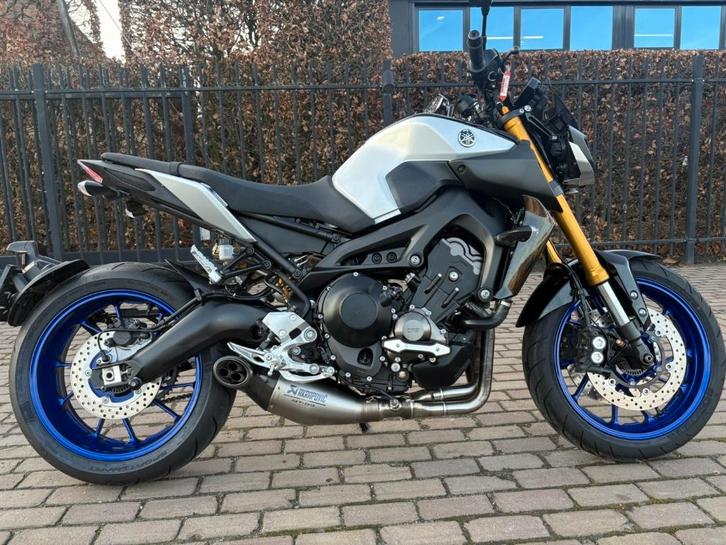Yamaha MT 09 SP, Motos, Motos | Yamaha, Entreprise, Naked bike, plus de 35 kW, 3 cylindres, Permis Moto A, ABS, Quickshifter, Échappement sport