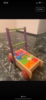 Trotteur en bois avec constructions, Enlèvement, Comme neuf