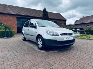 Ford Fiesta 1.3 Benzine * Garantie * Airco * beschikbaar voor biedingen