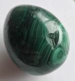 ei in malachiet, Verzamelen, Ophalen of Verzenden, Mineraal