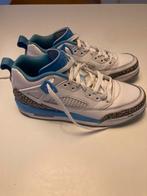 Sneakers Nike Jordans, Kinderen en Baby's, Ophalen, Schoenen, Zo goed als nieuw, Nike Jordan