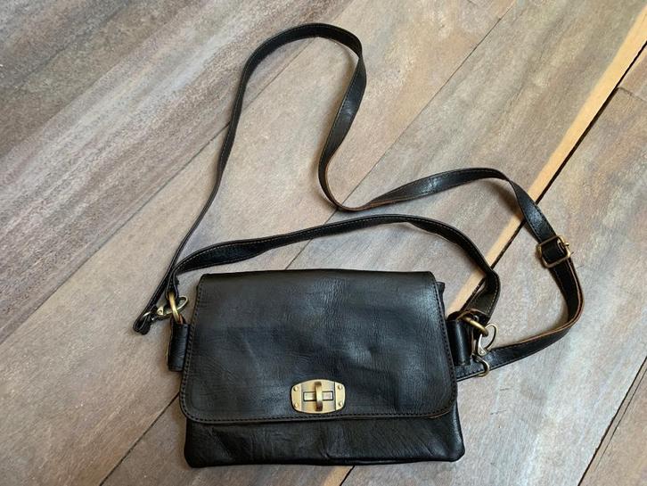 Schoudertas zacht zwart leer handgemaakt 22,5 x16,5cm, Handtassen en Accessoires, Tassen | Schoudertassen, Zo goed als nieuw, Overige merken