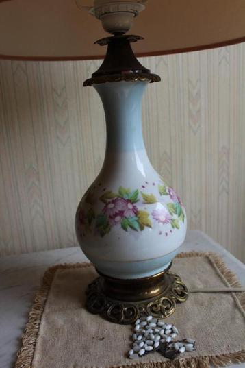 Lamp handgeschilderd porselein, brons, zijde. LAST CALL  beschikbaar voor biedingen