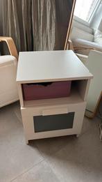Wit nachtkastje Ikea, Ophalen, Zo goed als nieuw