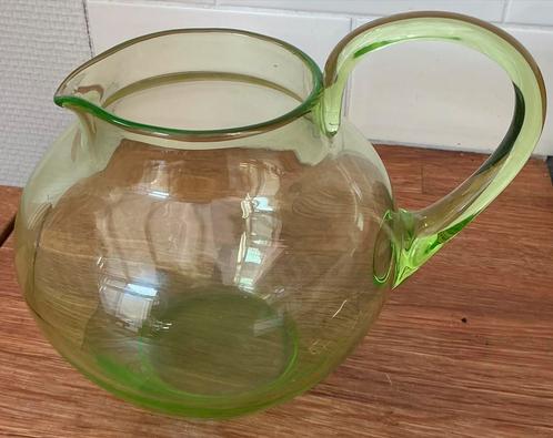 Schenkkan uraniumglas ontwerp C. de Lorm 1971, Antiek en Kunst, Antiek | Glaswerk en Kristal, Ophalen of Verzenden