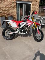 Honda hm derapage 50cc in nieuwstaat met maar 2608km, Fietsen en Brommers, Ophalen, Honda, Zo goed als nieuw, 50 cc
