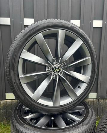 19” Volkswagen Passat / Arteon “Chennai” R-Line NIEUW OEM beschikbaar voor biedingen