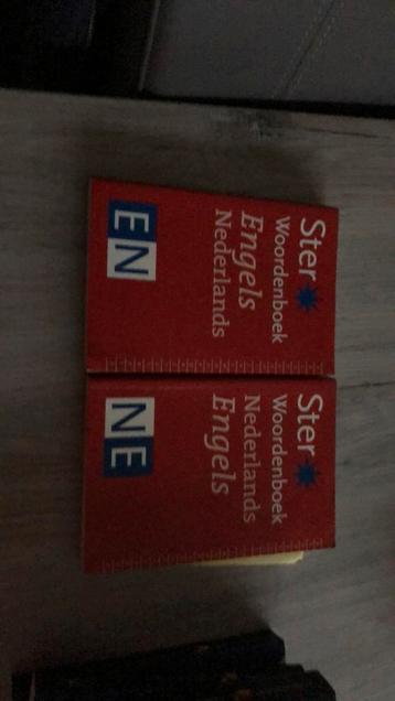 Ster woordenboek Engels- Nederlands beschikbaar voor biedingen