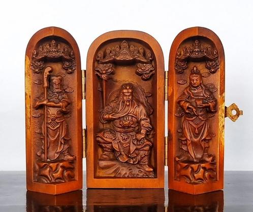 Reisaltaar - Drieluik - Guan Yin Bodhisattva en Guan Yu Godd, Antiek en Kunst, Kunst | Overige Kunst, Ophalen of Verzenden