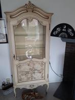 Vitrinekast in craquelé, Ophalen