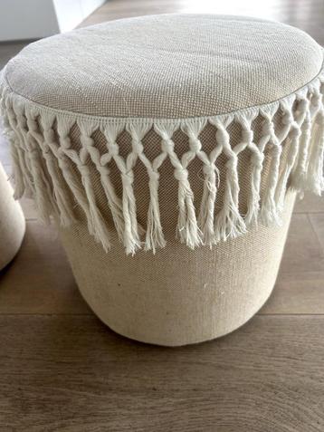 Pouf beige à franges