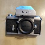 Nikon F body met schade, sluiter werkt + Photomic T finder, Audio, Tv en Foto, Fotocamera's Analoog, Spiegelreflex, Ophalen of Verzenden
