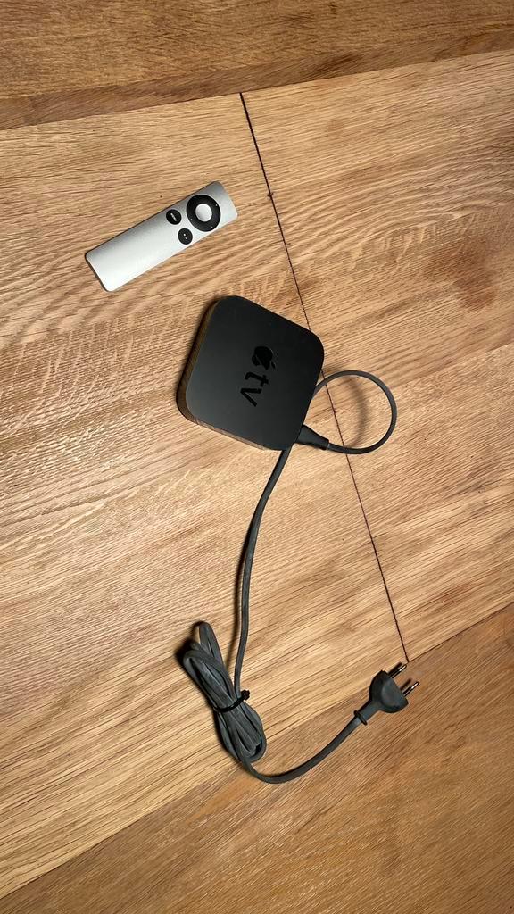 Apple TV (3e generatie Rev A), Audio, Tv en Foto, Mediaspelers, Gebruikt, Zonder harde schijf, HDMI, USB 2.0, Optische audio, Ophalen