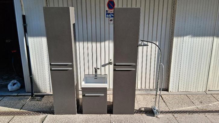 Meubles de salle de bain (Toujours à vendre), Huis en Inrichting, Badkamer | Badkamermeubels, Gebruikt, Overige typen, Ophalen