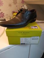 Vend chaussure Ted Baker taille 42 comme neuf, Vêtements | Hommes, Chaussures, Enlèvement ou Envoi, Comme neuf