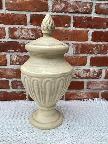 LANDELIJKE VAAS- POT MET DEKSEL ( 40 CM HOOGTE ) beschikbaar voor biedingen