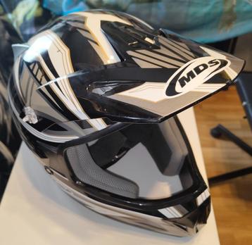 MDS Moto Crosshelm Maat L beschikbaar voor biedingen