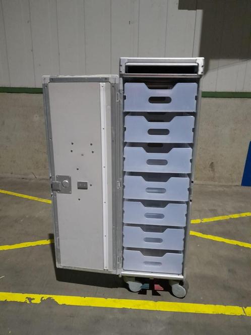 vliegtuigtrolleys trollies luchtvaart aircraft meubels, Verzamelen, Luchtvaart en Vliegtuigspotten, Gebruikt, Ophalen