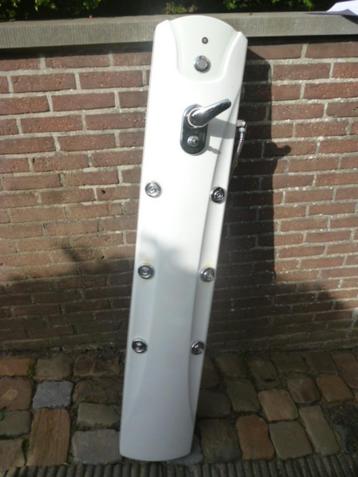 Douche zuil voor in hoek beschikbaar voor biedingen