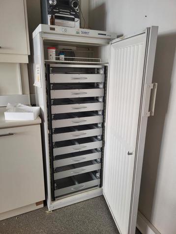 Frigo de pharmacie  beschikbaar voor biedingen