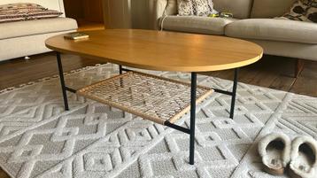 Salontafel hout - ronde rechthoek beschikbaar voor biedingen
