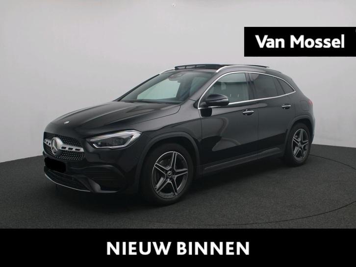 Mercedes-Benz GLA 200 AMG Line + MULTIBEAM LED + PANORAMISCH, Auto's, Mercedes-Benz, Bedrijf, Te koop, GLA, Achteruitrijcamera