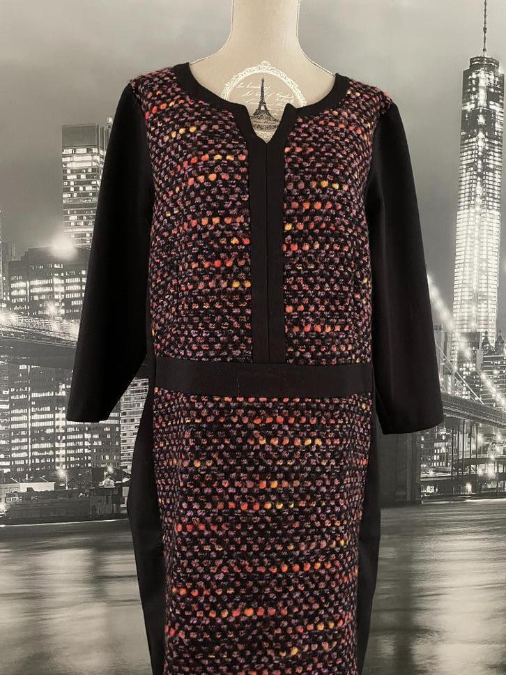 prachtige winter jurk - Green Ice - 46, Kleding | Dames, Jurken, Zo goed als nieuw, Maat 46/48 (XL) of groter, Zwart, Onder de knie