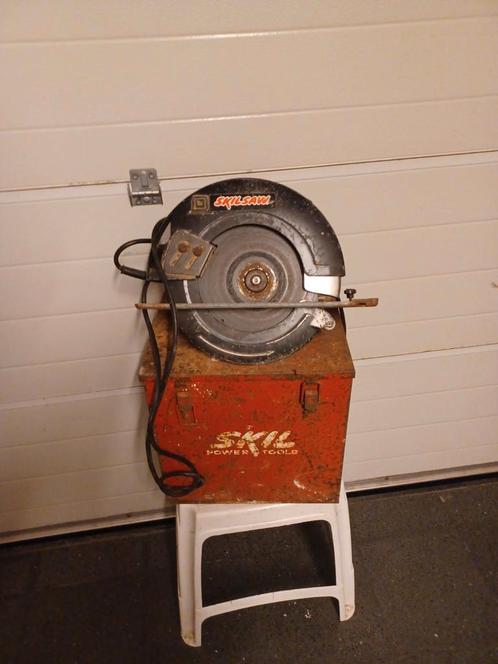 Grote cirkelzaag 1750wat skil widiazaagblad koffer bij pr38e, Doe-het-zelf en Bouw, Gereedschap | Zaagmachines, Zo goed als nieuw