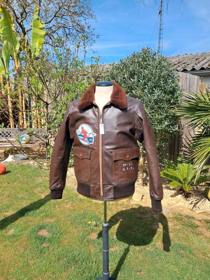 Veste de pilote M-422a de la Seconde Guerre mondiale, marine, Tickets & Billets, Loisirs | Jardins zoologiques