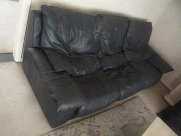zwart lederen salon  3 zit + 2 clubzetels beschikbaar voor biedingen