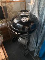 Weber bbq met gewone rooster en de veel betere gietijzeren, Enlèvement, Comme neuf