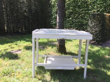 Bijzet - Serveertafel beschikbaar voor biedingen