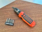 Visseuse Black & Decker A7073 + mèches, Bricolage & Construction, Enlèvement, Neuf, Vitesse variable