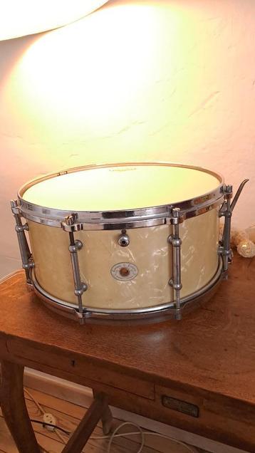 Ludwig and Ludwig snare, 40s, white marine pearl, collector,, Musique & Instruments, Batteries & Percussions, Enlèvement ou Envoi
