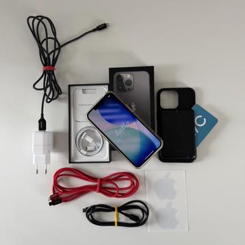 iPhone 13 Pro 256 GB Grafiet = zwart + Extra’s beschikbaar voor biedingen