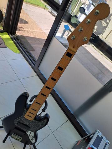 Basse de projet Fender/Squier