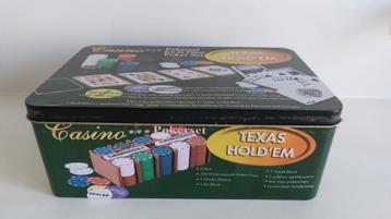 Texas hold'em pokerset met 200 chips beschikbaar voor biedingen