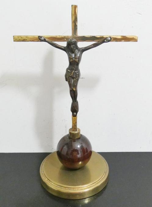 bescheiden kruisbeeld [844], Antiek en Kunst, Antiek | Religieuze voorwerpen, Ophalen of Verzenden
